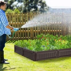 RELAX4LIFE Jardinière Surélevée Modulable En HDPE Lot De 8 Panneaux Carré Potager Extérieur Avec 8 Piquets En Métal, Utilisastion Polyvalente Bac à Fleurs Bac à Sable (Lot De 8 Panneaux, Marron) 11 RELAX4LIFE Jardinière Surélevée Modulable En HDPE Lot De 8 Panneaux Carré Potager Extérieur Avec 8 Piquets En Métal, Utilisastion Polyvalente Bac à Fleurs Bac à Sable (Lot De 8 Panneaux, Marron) -Outsunny Eda Magasin 66210671 5