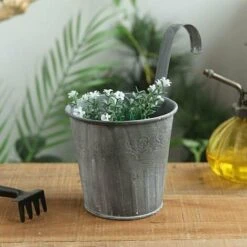 5pcs Pots De Fleurs à Suspendre En Fer Style Avec Crochets Anses Seau De Plante Pour Décoration Intérieur Extérieur De Maison Balcon Jardin Grille -Outsunny Eda Magasin 78950027 5