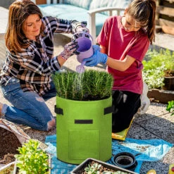 AUFUN 2X Sacs De Plantation Pour Pommes De Terre 10 Gall, 38 L, Réutilisables, Pour La Culture Des Fraises, Carottes, Tomates, Fleurs (35 X 40 Cm, Vert) -Outsunny Eda Magasin 85430977 4